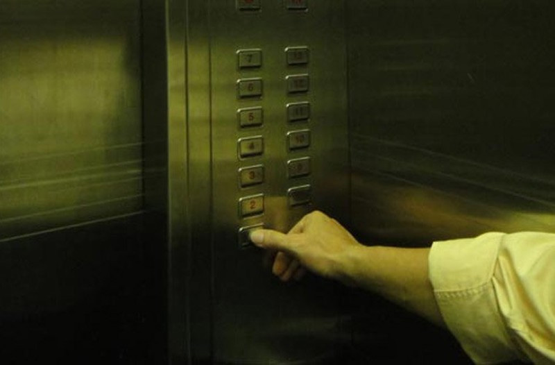Các sự cố thang máy phổ biến: Mất điện đột ngột