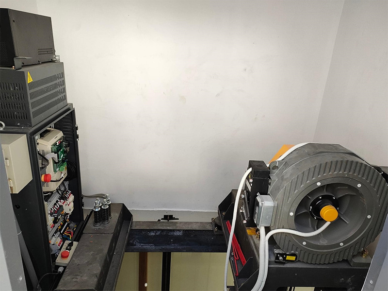 Những khó khăn khi lắp đặt thang máy cho nhà cải tạo: Nguồn điện cấp cho thang máy